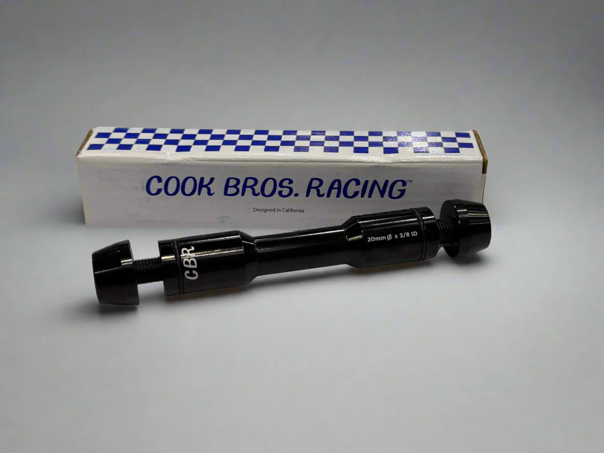 Essieu arrière de conversion Cook Bros Racing 20-10 mm