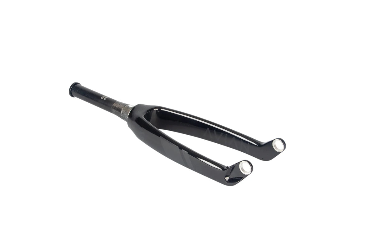 Fourche Avian versus tapered carbon 20"X1 1/8-1.5"